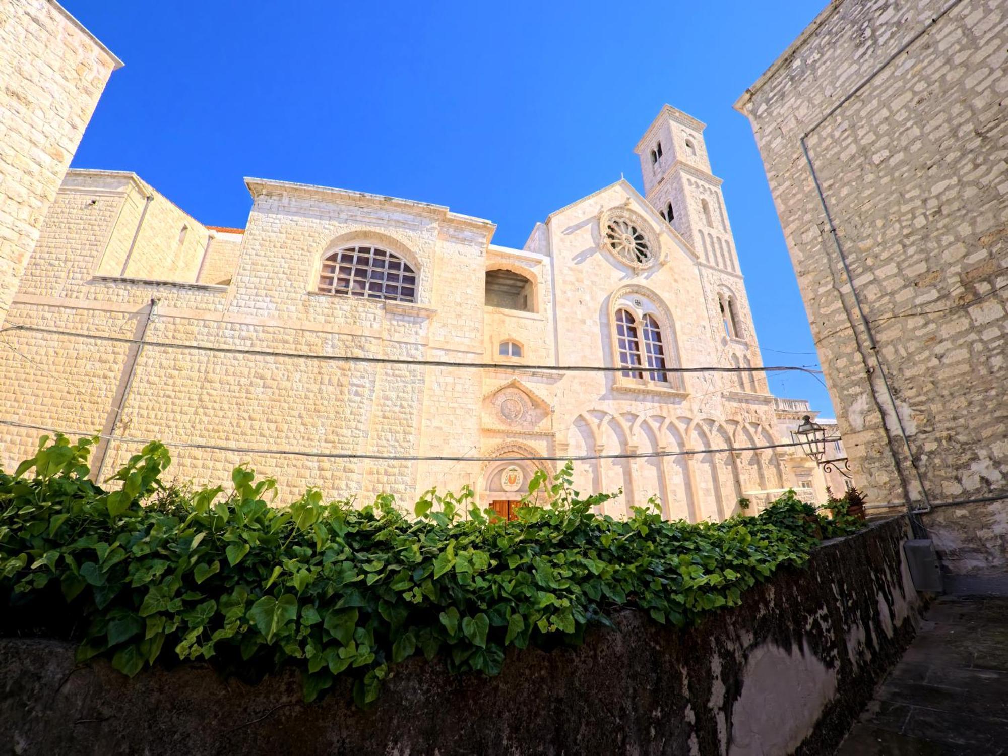 ג'ובינאצו Palazzo Framarino Dei Malatesta - Noble Floor - XIV Century מראה חיצוני תמונה